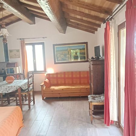 La Piccola Fattoria Villa โตดี ภายนอก รูปภาพ