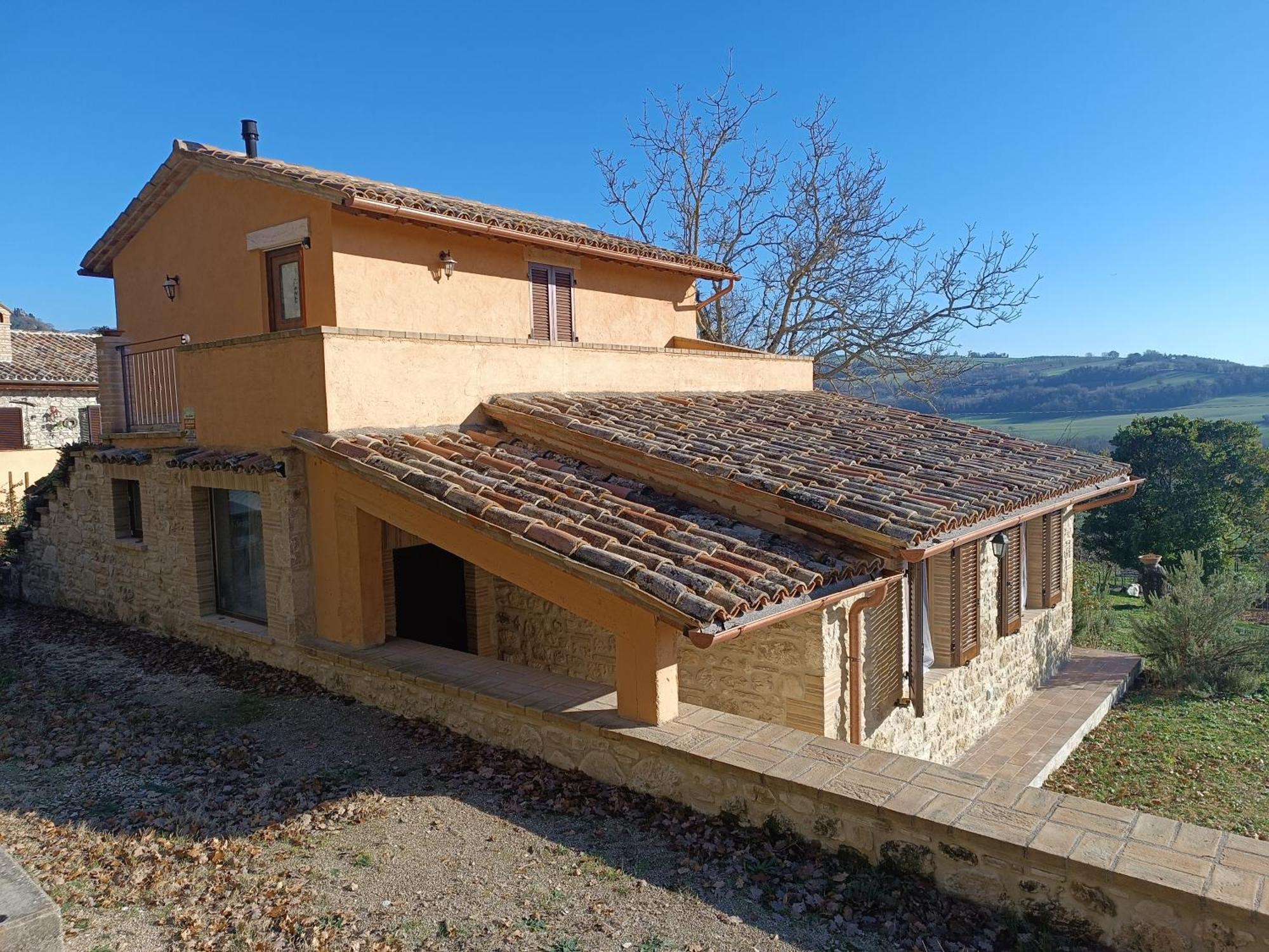 La Piccola Fattoria Villa โตดี ภายนอก รูปภาพ